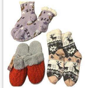 MUK LUKS slipper and slipper socks bundle